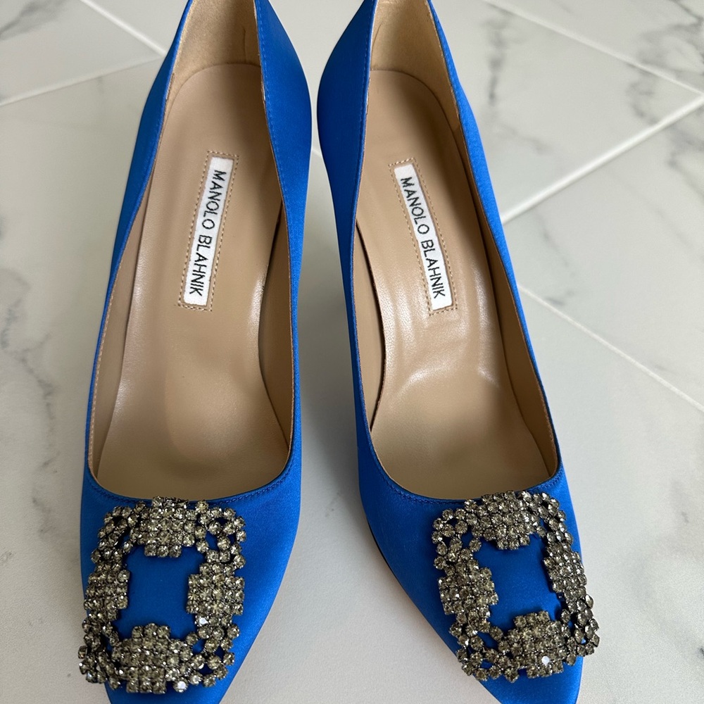 Manolo Blahnik Hangisi Pump